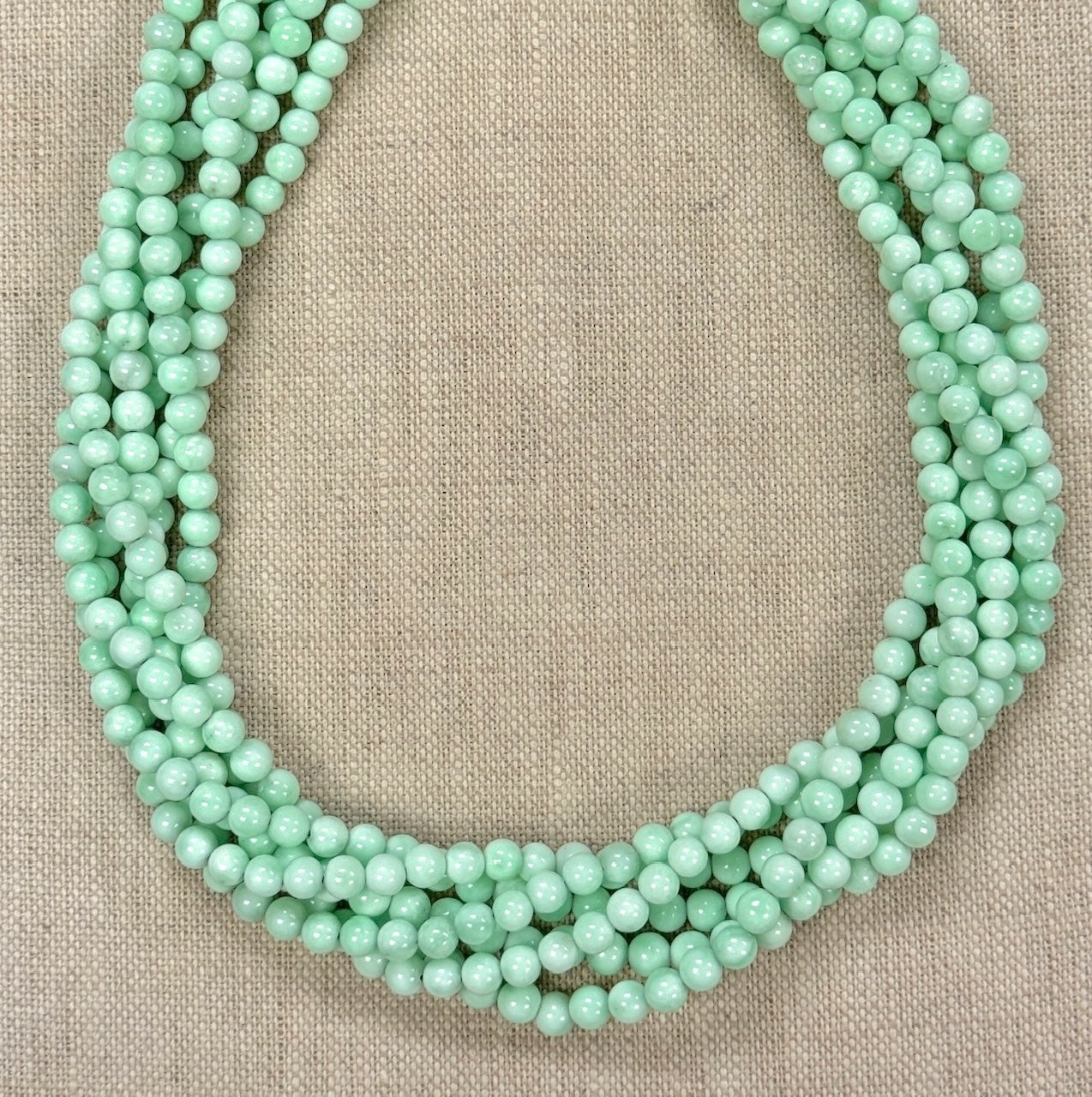Paloma 3.8mm Calibrated Round Beads -- 16"